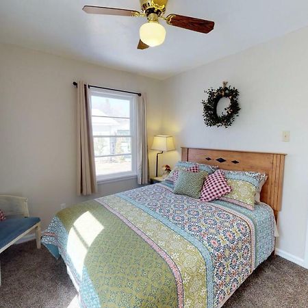 Wisteria Vine Cottage Монтичело Екстериор снимка